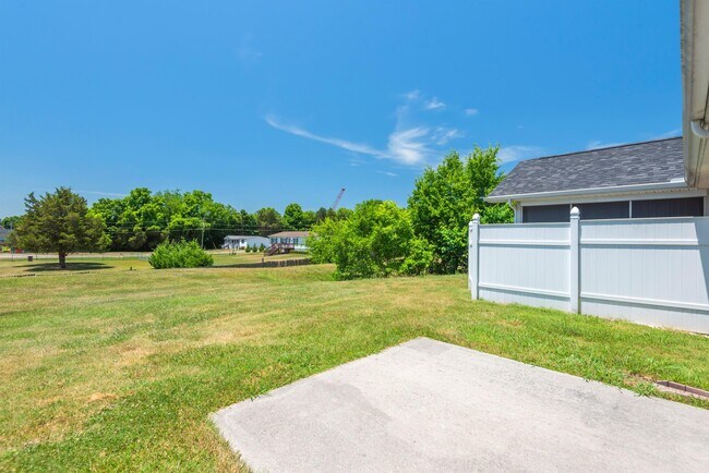 Building Photo - 2113 Fig Tree Way