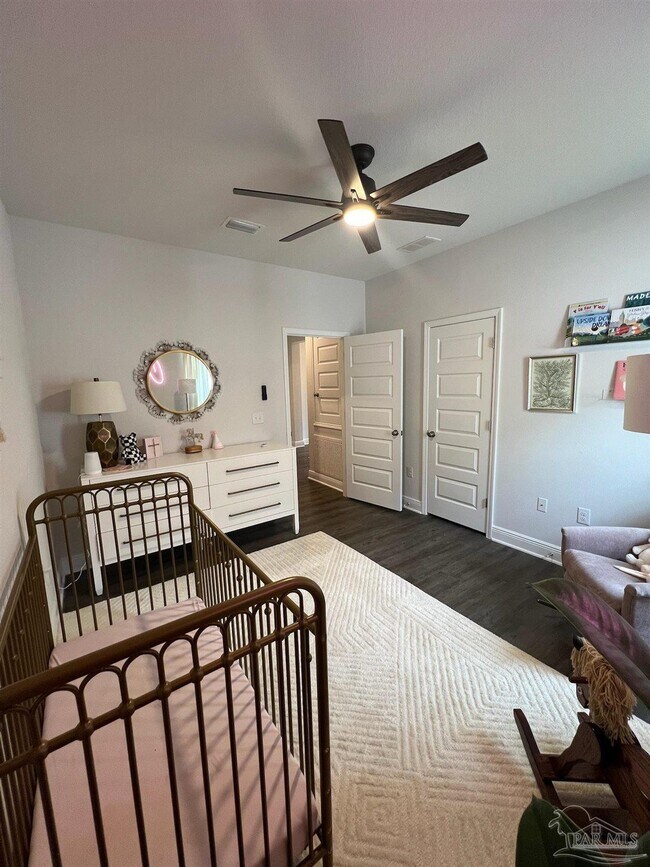 Building Photo - 8026 Burnside Lp