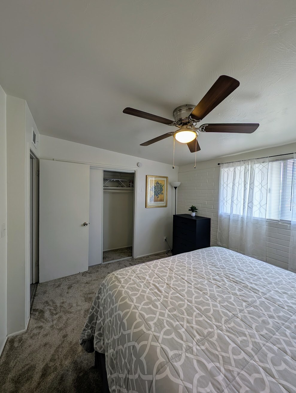 Building Photo - 2625 S Lands End Rd