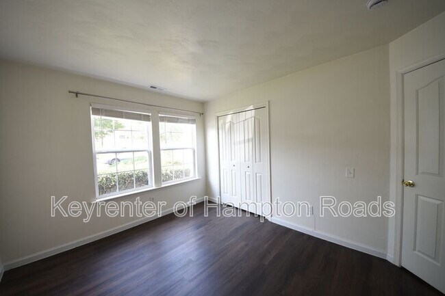 Building Photo - 1109 Lady Ashley Dr
