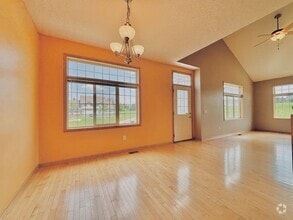 Building Photo - Spacious 3bed Townhome in Coon Rapids.  FI...