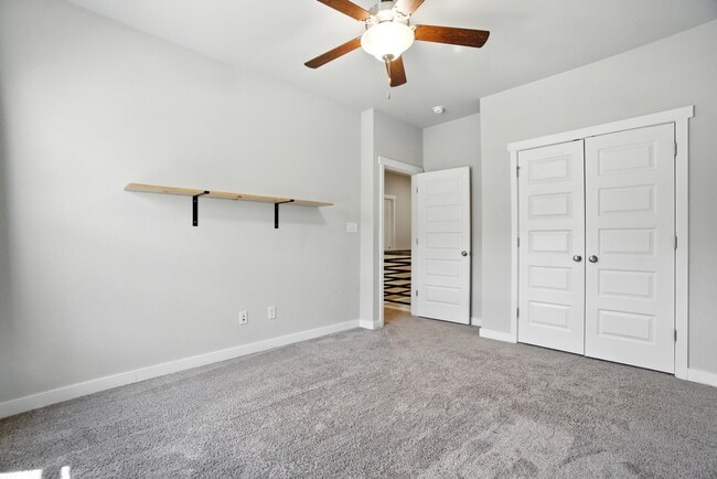 Building Photo - 316 Sikeston Ln