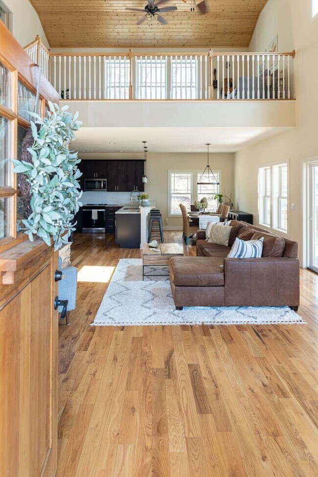 Building Photo - East AVL - Contemporary Farmhouse on Large Wooded Lot