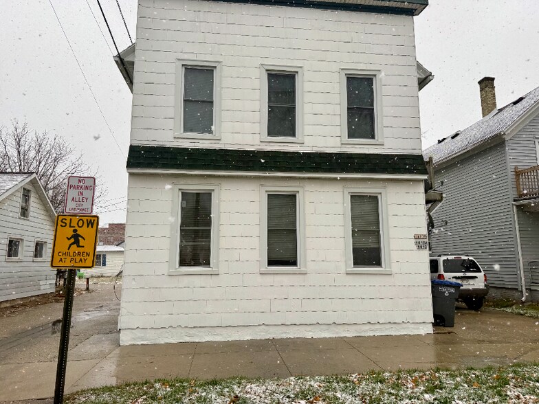 Building Photo - 1413 N 11th St