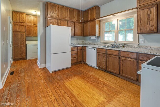 Building Photo - 2 br, 2 bath House - 45 Short Street 1