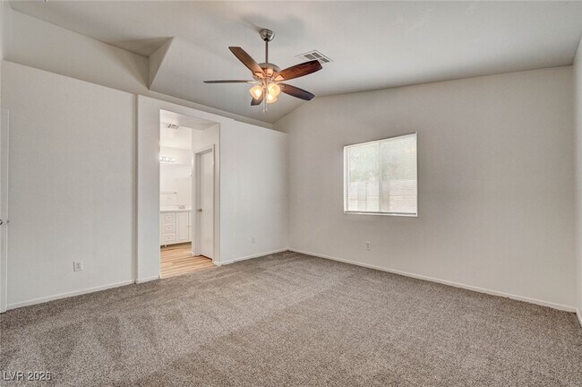 Building Photo - 9573 Paradise Rd