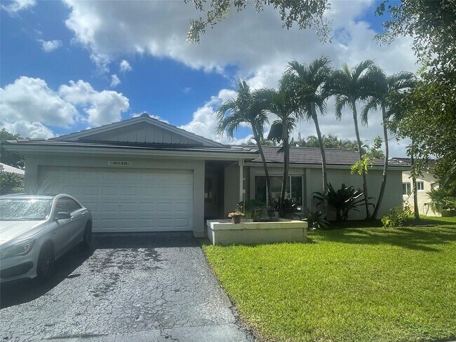 Building Photo - 9850 NW 25th Ct