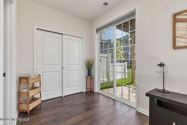 Building Photo - 1705 Evans Ln