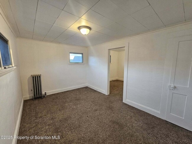 Building Photo - 423 E Lackawanna Ave