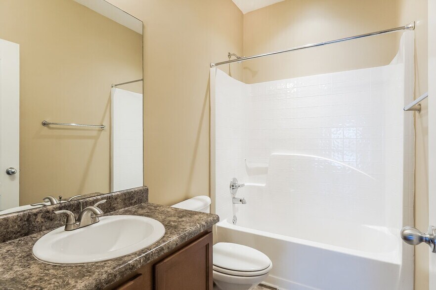 Building Photo - 4652 Rosser Loop Dr