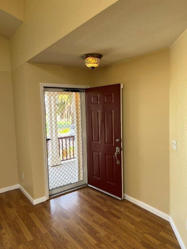 Building Photo - Modern 4 Bedroom 3 Bath Close to Marina Suisun City *Star Rentals