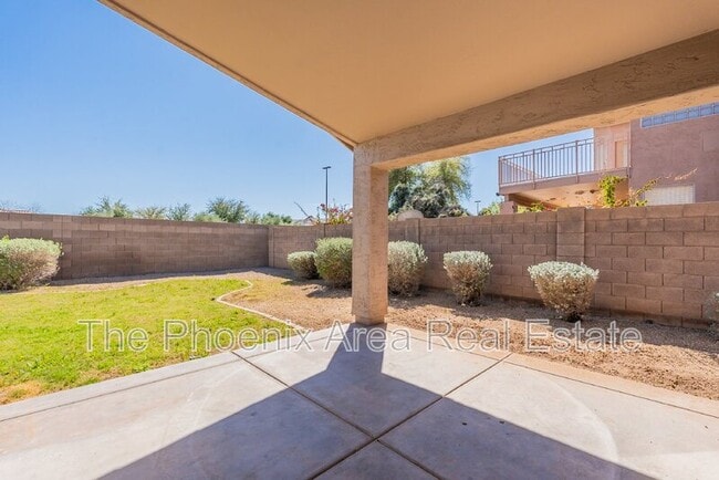 Building Photo - 1261 N Balboa Dr