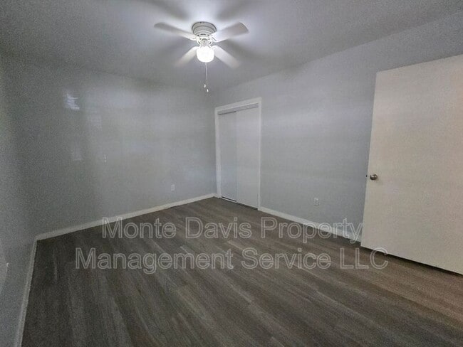 Building Photo - 4708 Red River St