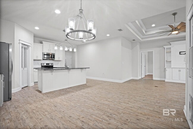 Building Photo - 21549 Yosemite Blvd