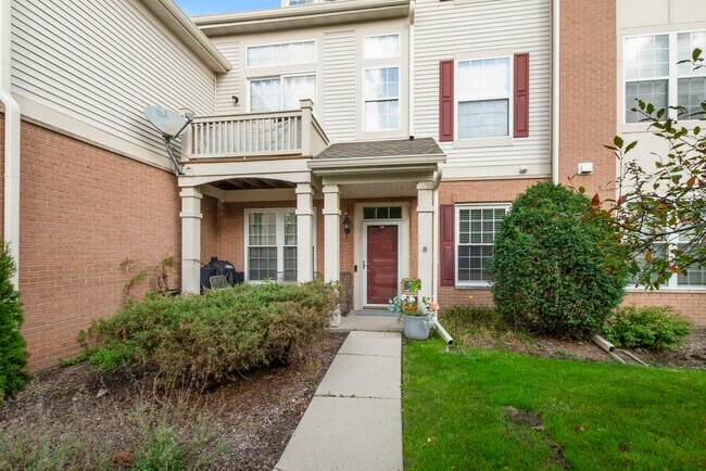 Building Photo - 8120 Concord Ln