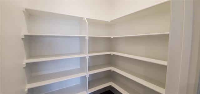 Building Photo - 813 Fueller Dr