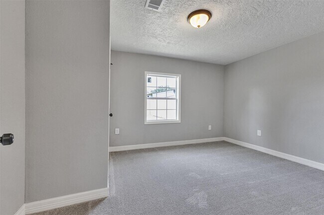 Building Photo - 9707 Nedwald St