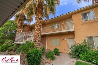 Building Photo - Pet Friendly 2 Bedroom 2 Bathroom Condo.