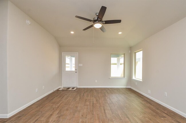 Building Photo - 21622 Calico Bush Trail