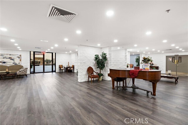 Building Photo - 24055 Paseo Del Lago