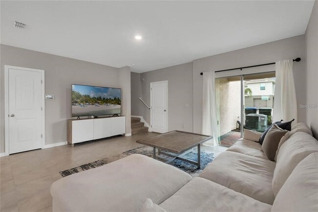 Building Photo - 11062 Great Rock St