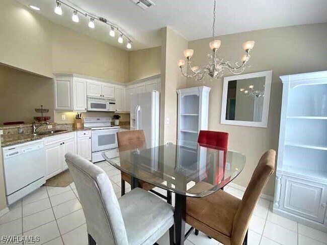 Building Photo - 3785 Fieldstone Blvd