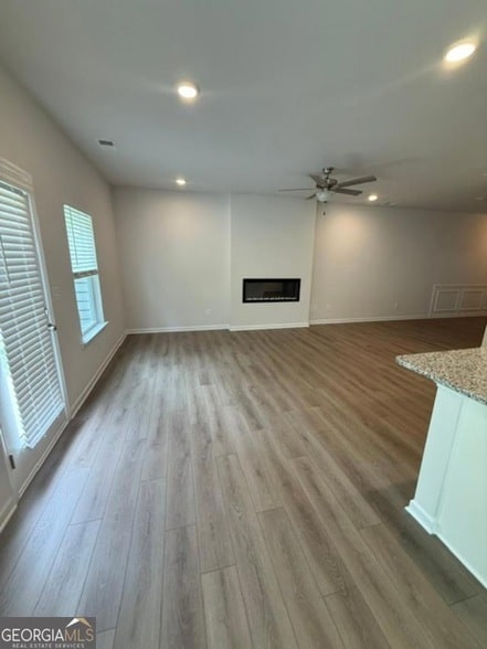 Building Photo - 2340 Ravencliff Dr