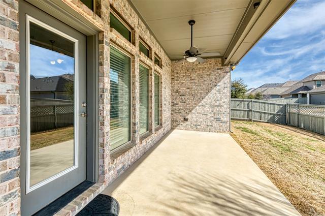 Building Photo - 2421 Stella Ln