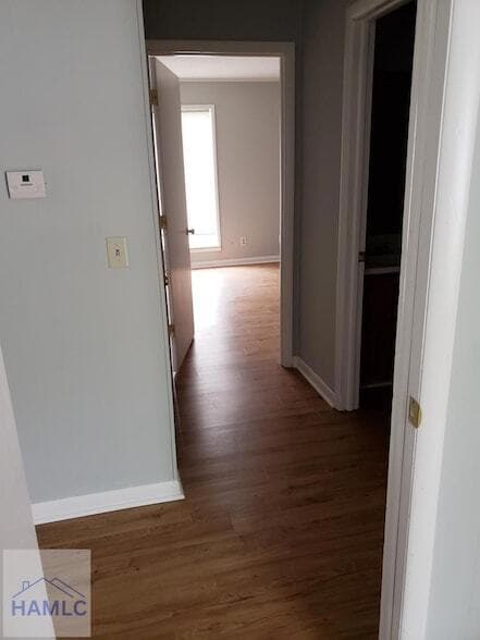 Building Photo - 991 Live Oak Dr