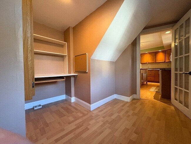 Building Photo - 11 Franklin St