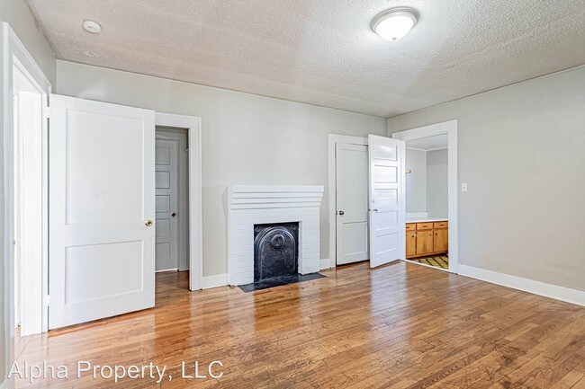 Building Photo - 2 br, 2 bath House - 19 Norwood St