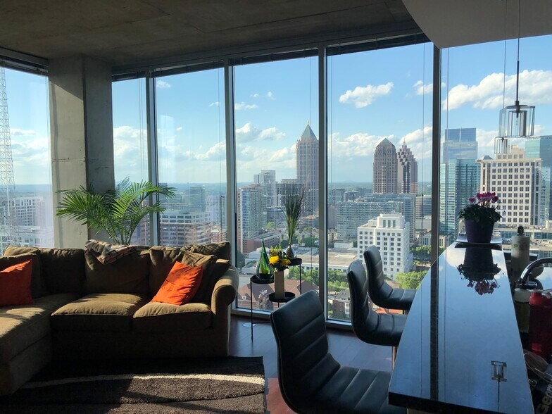 Living Room View - 855 Peachtree St NE