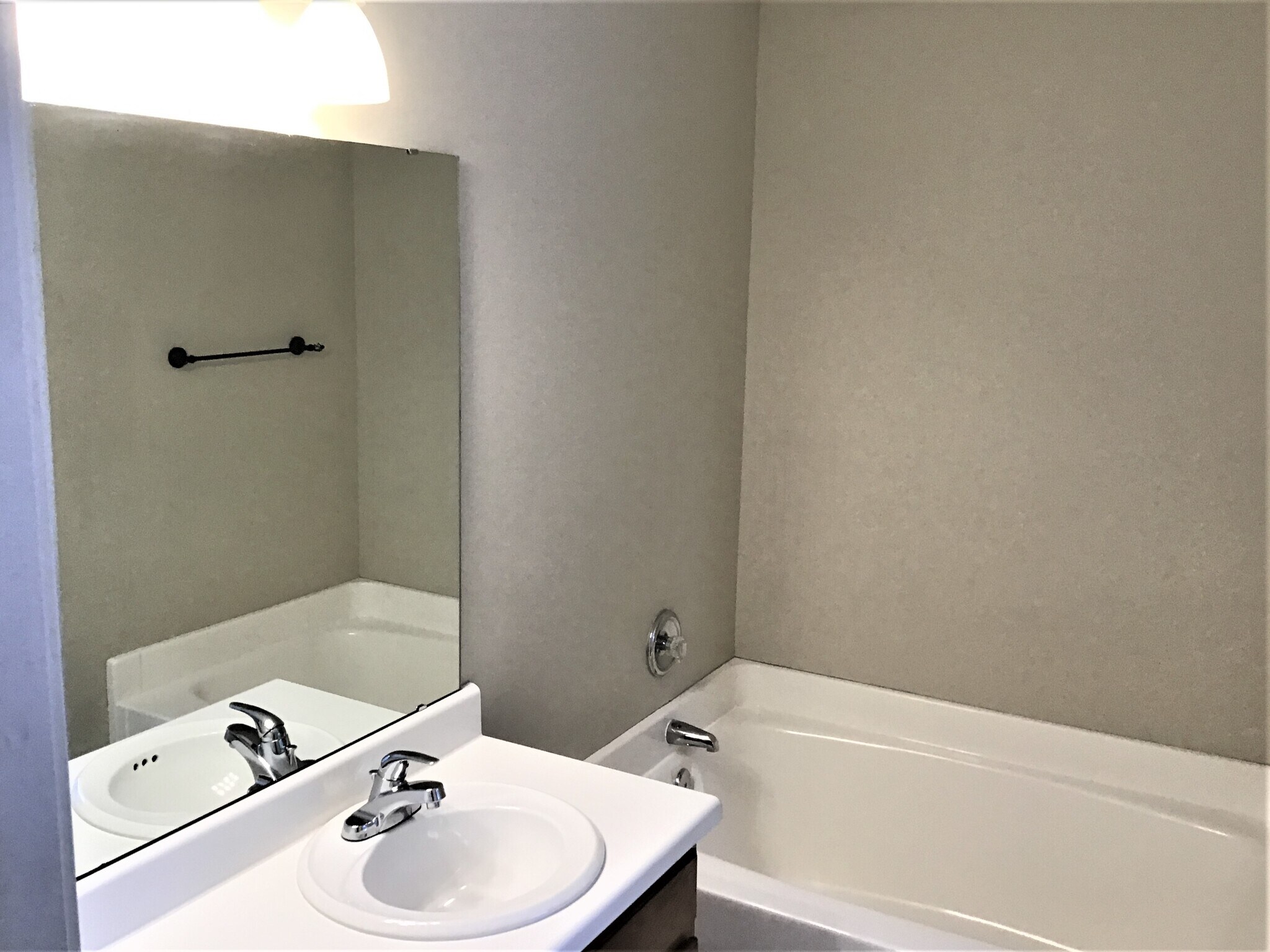Building Photo - 1 Warbler Ct
