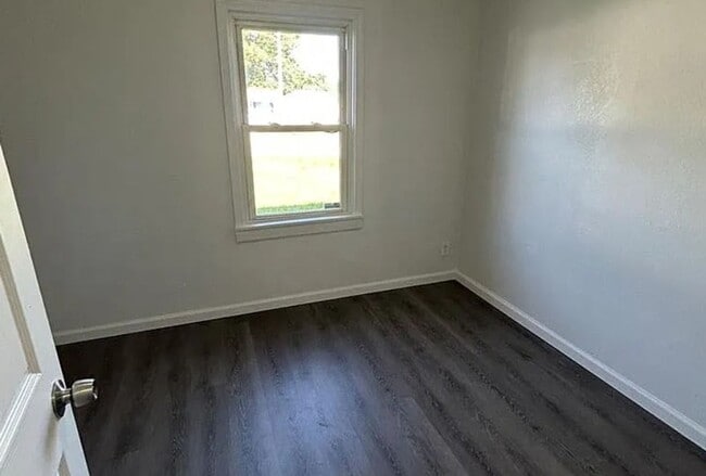 Building Photo - For Lease