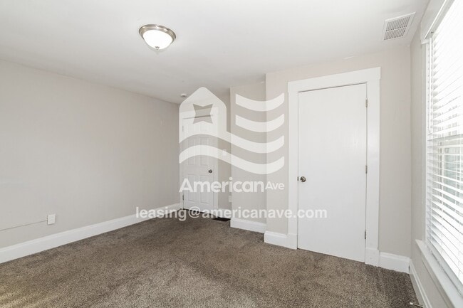 Building Photo - 228 Hanover St