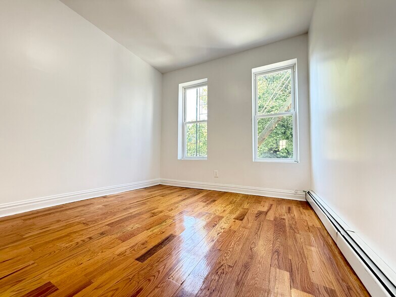 Building Photo - 412 Thomas S Boyland St