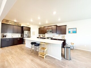 Building Photo - 927 Baker Hts Lp