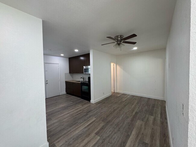Building Photo - 108 Premiere LLC &amp; 128 Premiere LLC