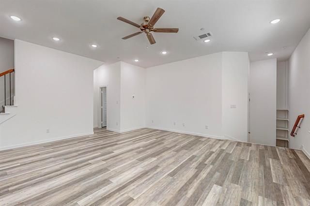 Building Photo - 329 Mule Deer Mews