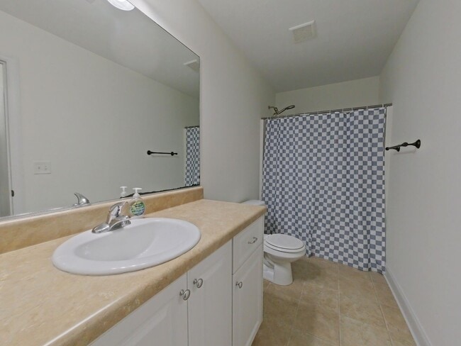 Building Photo - 528 Scenic Dr