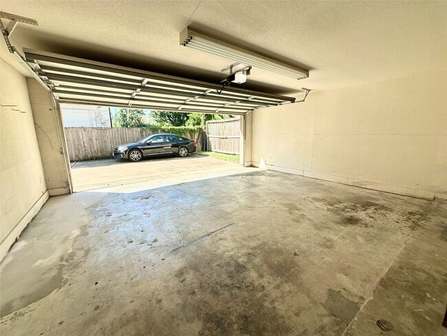 Building Photo - 2607 Rice Boulevard