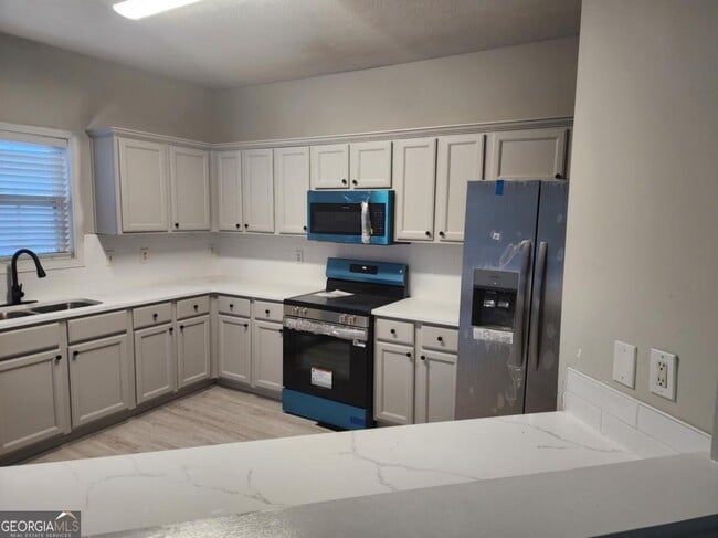 Building Photo - 138 Shady View Pl