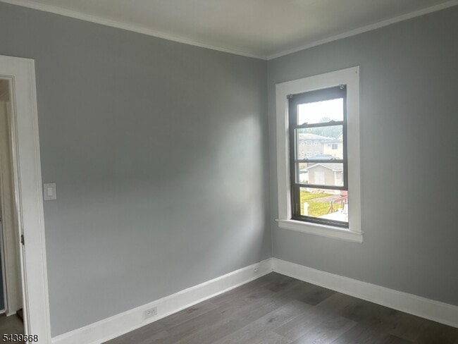 Building Photo - 73 Lakewood Terrace