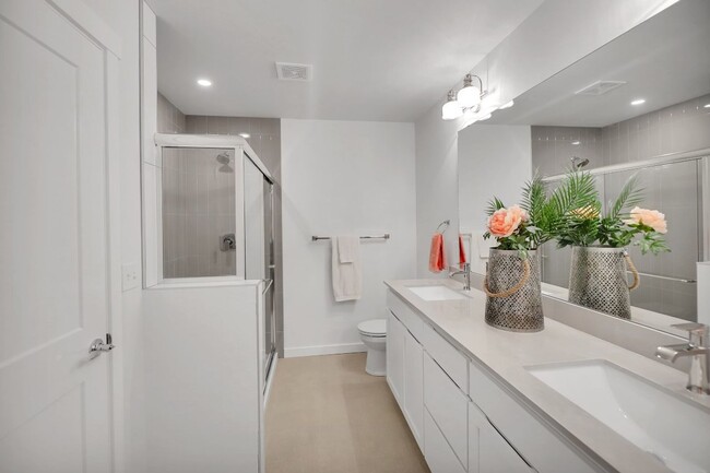 Building Photo - 3Bd/3Ba Monroe Townhouse