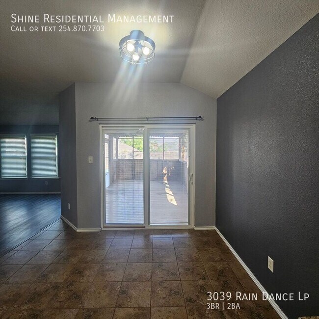 Building Photo - 3039 Rain Dance Loop