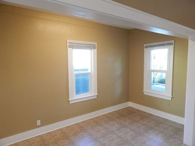 Building Photo - 2Bd/1Ba Single Story Home - Available Soon!