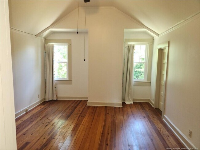 Building Photo - 114 W Donaldson Ave