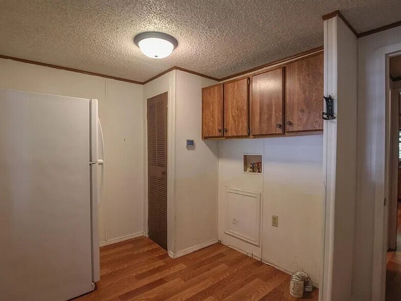 Building Photo - 20501 Shore Breeze Ln