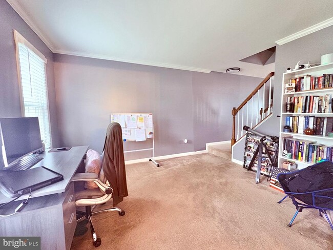 Building Photo - 39 Wild Rose Dr
