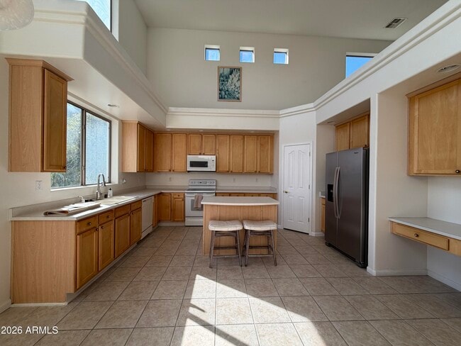 Building Photo - 13313 W Rovey Ave